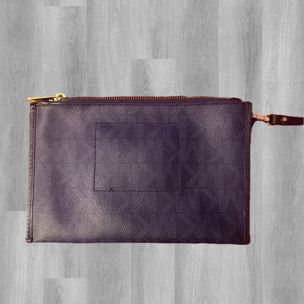 Michael Kors Dark Blue Jet Set Wristlet